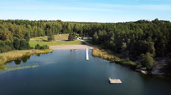 Bild på Lillsjöns badplats